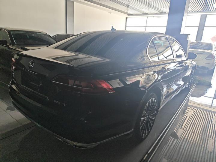 2021 380TSI Premium photo 4