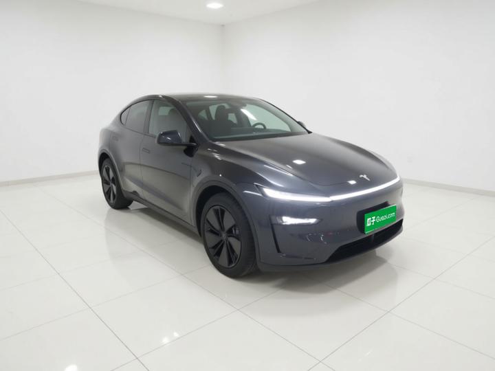 Model Y 2025 RWD photo 3