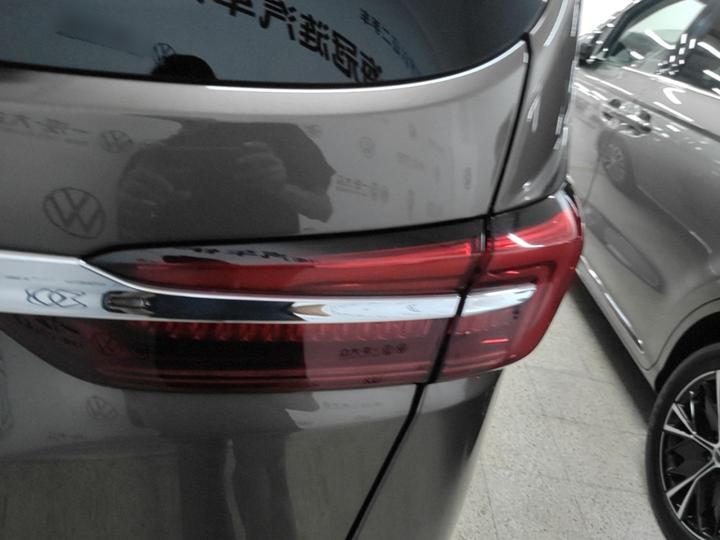 GL8 2023 Facelift Luxury photo 7