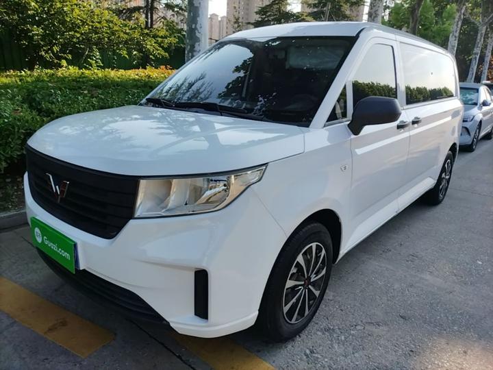 Wuling 2021 1.5T MT Comfort