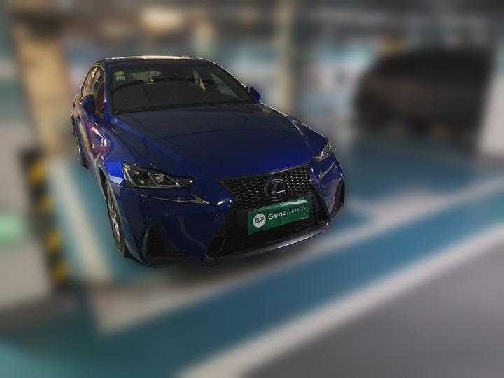 IS 2017 300 F SPORT photo 3