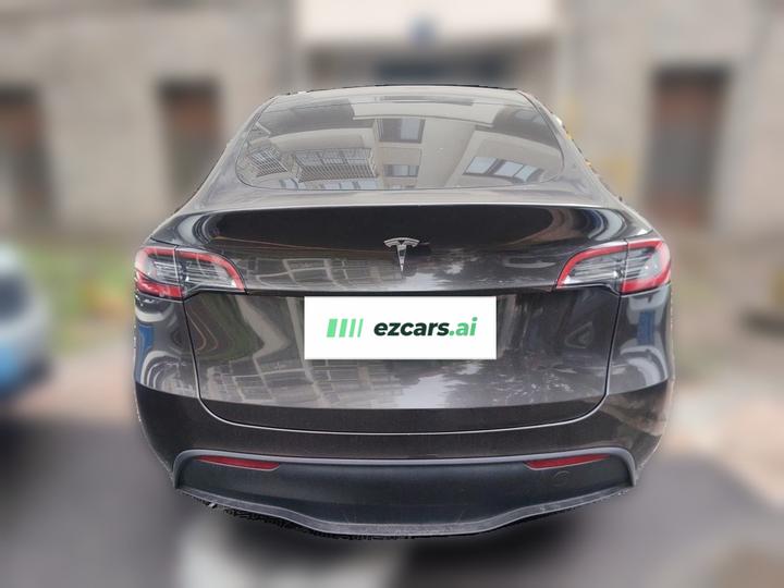 Model Y 2022 Facelift RWD photo 5