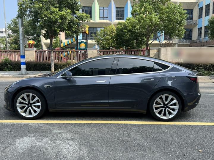 Model 3 2019 Standard Range RWD Upgraded photo 4