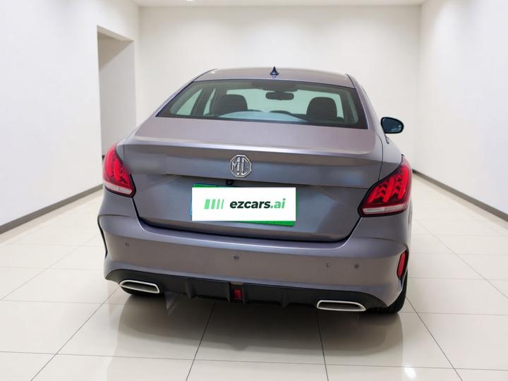 MG5 2022 180DVVT CVT Luxury photo 3