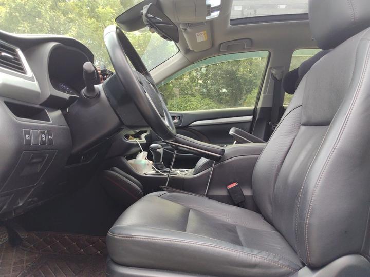 Highlander 2018 2.0T AWD Luxury 7-Seater China V photo 7