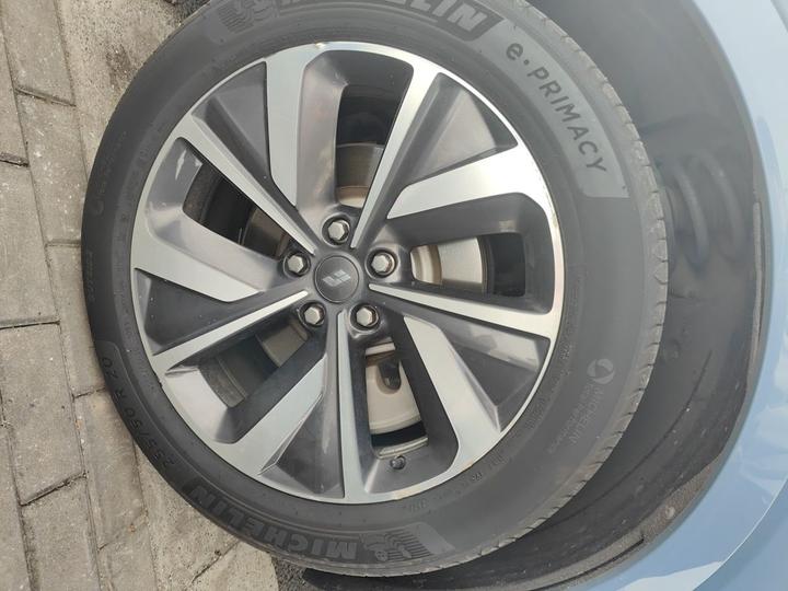 Li Auto ONE 2021 EREV 6-Seater photo 8