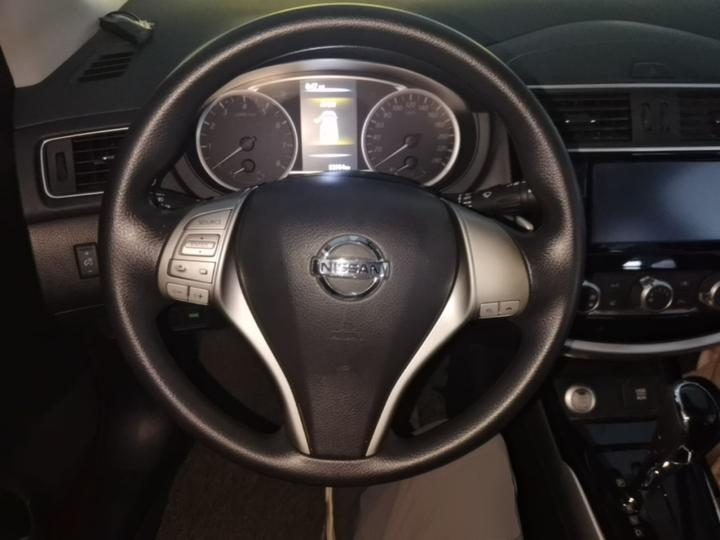 Tiida 2016 1.6L CVT photo 6