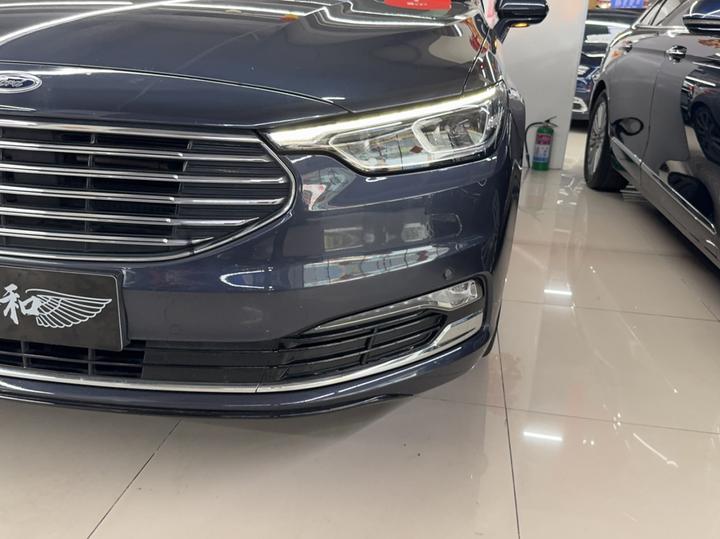 Taurus 2019 EcoBoost 245 Exclusive photo 3