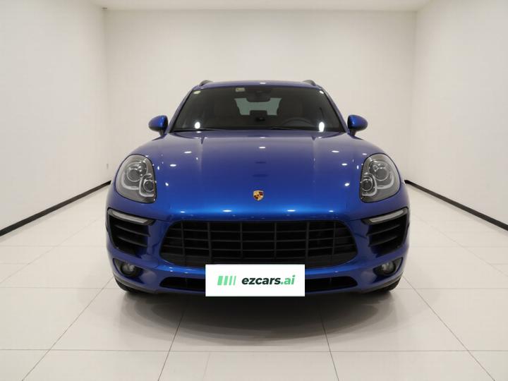 2017 Macan 2.0T photo 2