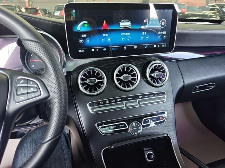 C-Class 2015 Facelift C 200 L Sport photo 8