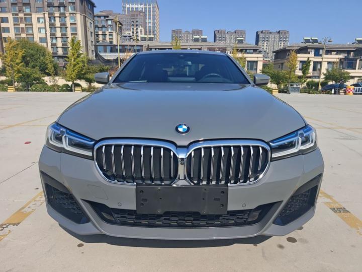 5 Series Imported 2022 Facelift 540i M Sport Package photo 2