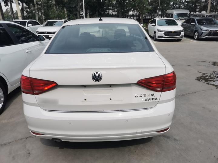 Lavida 2015 1.6L AT Comfort photo 3