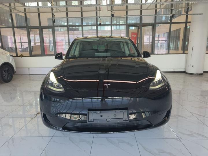 Model Y 2023 RWD photo 2