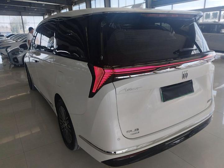 GL8 EV 2024 7-Seater photo 4