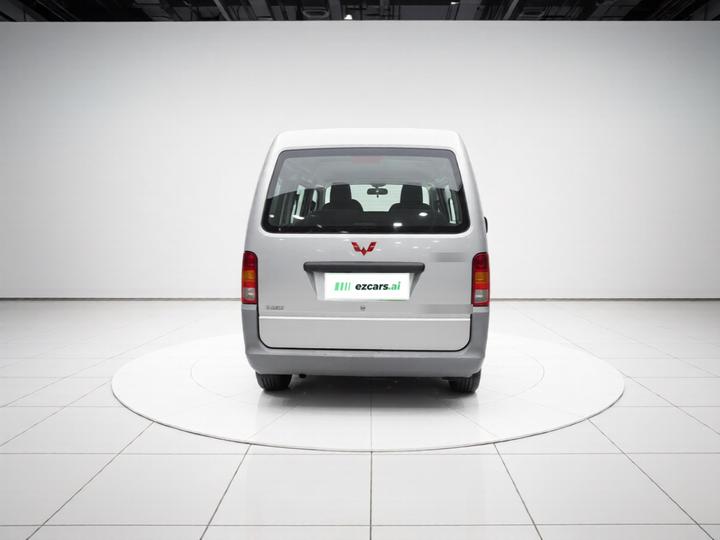 Wuling Zhiguang 2020 1.2L China VI LSI photo 5