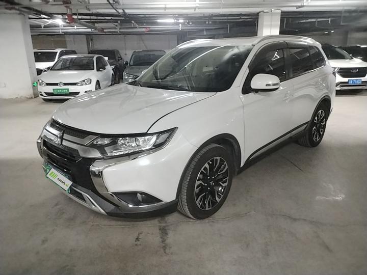 Outlander 2020 2.0L RWD Enjoy 5-Seater