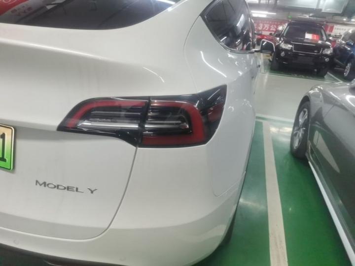 Model Y 2022 Facelift Long Range AWD photo 7