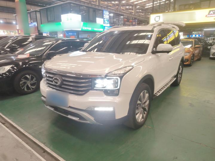 GAC Trumpchi GS8 2017 320T RWD Luxury Connected 7-Seater