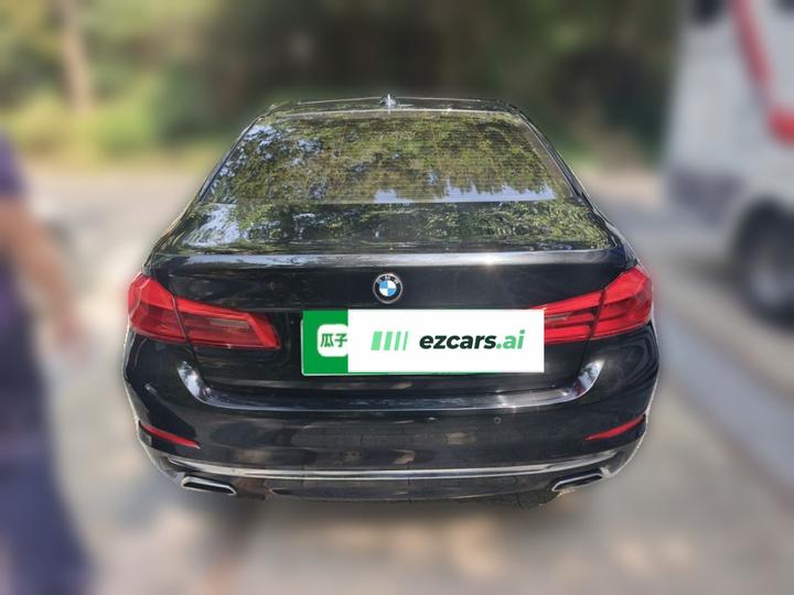5 Series EV 2020 Upgraded 530Le Luxury photo 5