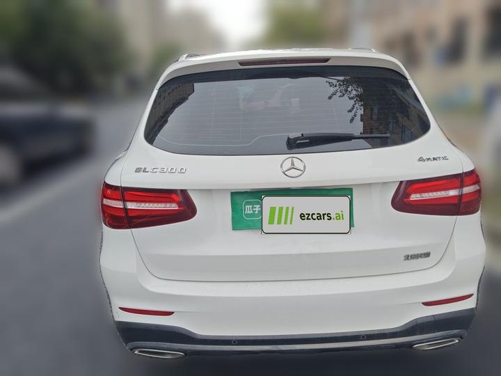 GLC 2019 Facelift GLC 260 L 4MATIC Luxury photo 5
