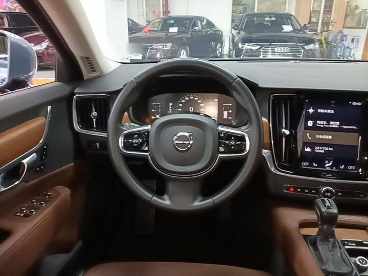 S90 2019 T5 photo 6