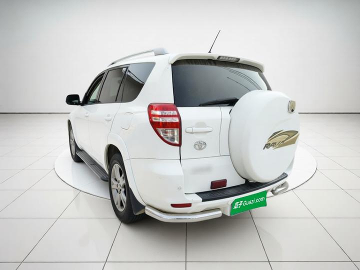 RAV4 2013 2.0L AT Elite photo 4