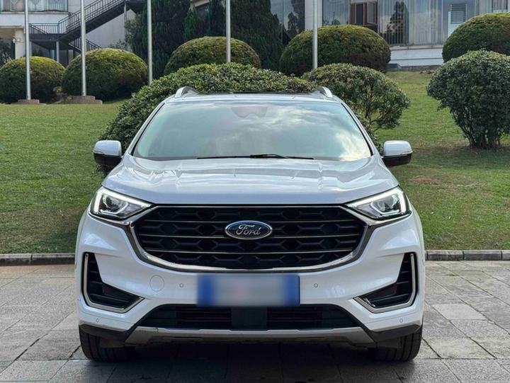 Edge 2021 PLUS EcoBoost 245 RWD 7-Seater photo 2