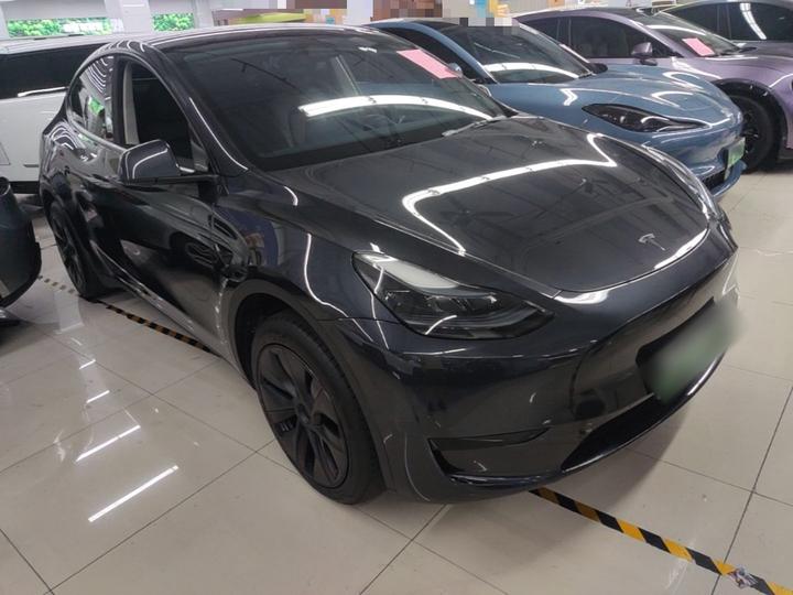 Model Y 2024 RWD photo 3
