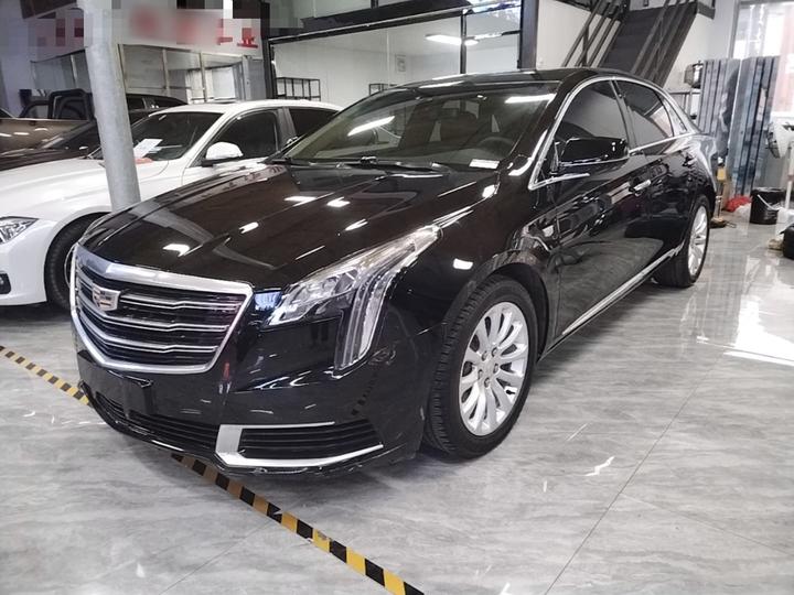 XTS 2018 28T Tech