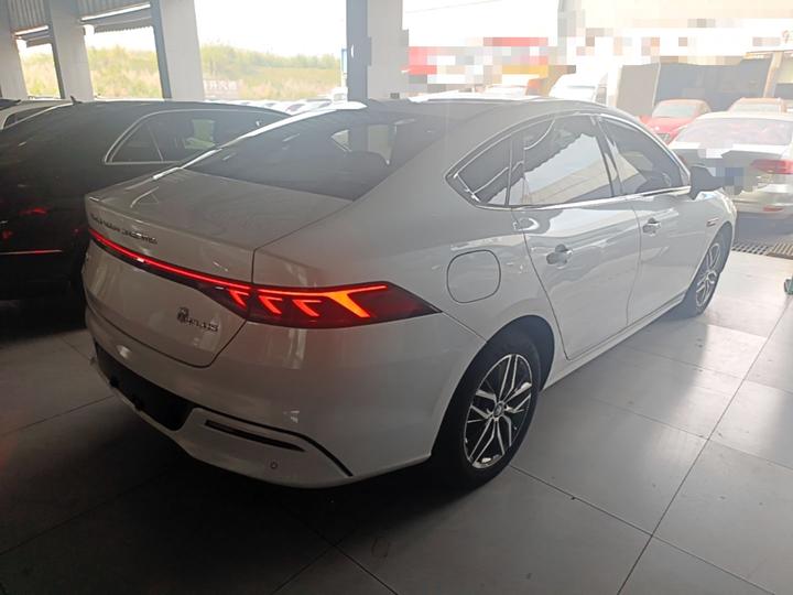 Qin PLUS 2021 EV 400KM Luxury photo 6
