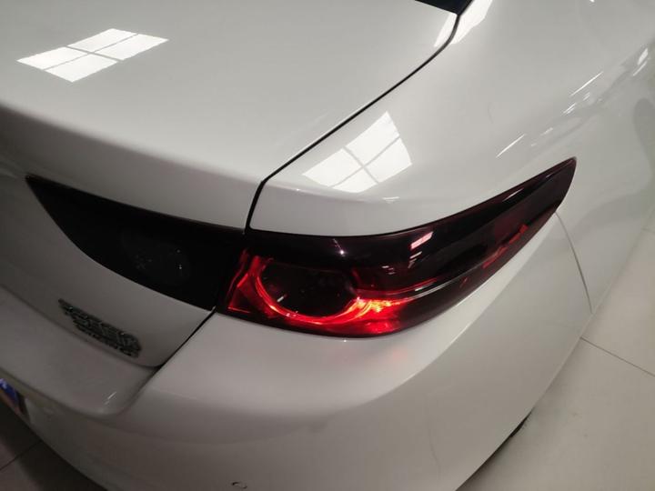 3 Axela 2023 2.0L AT photo 7