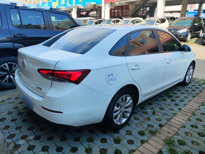 Excelle 2021 Facelift Classic 1.5L AT Progressive photo 4