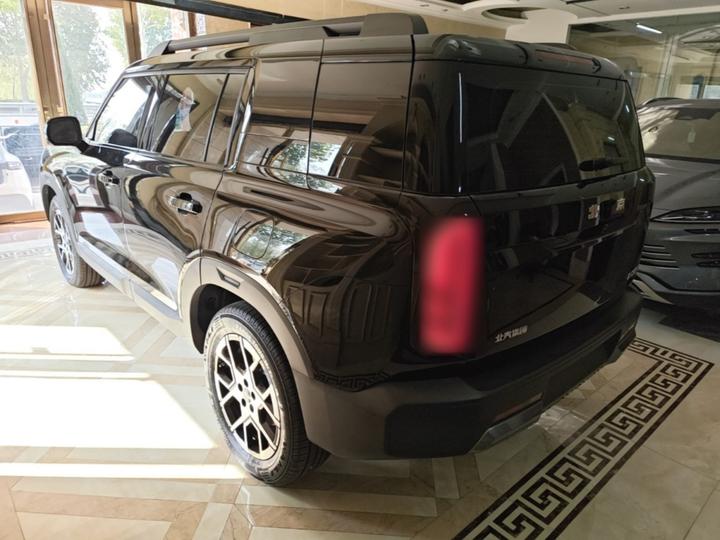 BJ30 2026 Wagon 1.5T Hybrid Standard photo 4