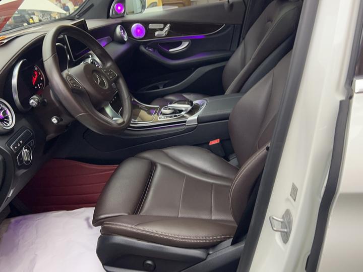 GLC 2017 GLC 260 4MATIC Luxury photo 2