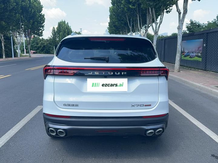 X70 PLUS 2024 Champion 1.5T DCTPRO 5-Seater photo 3