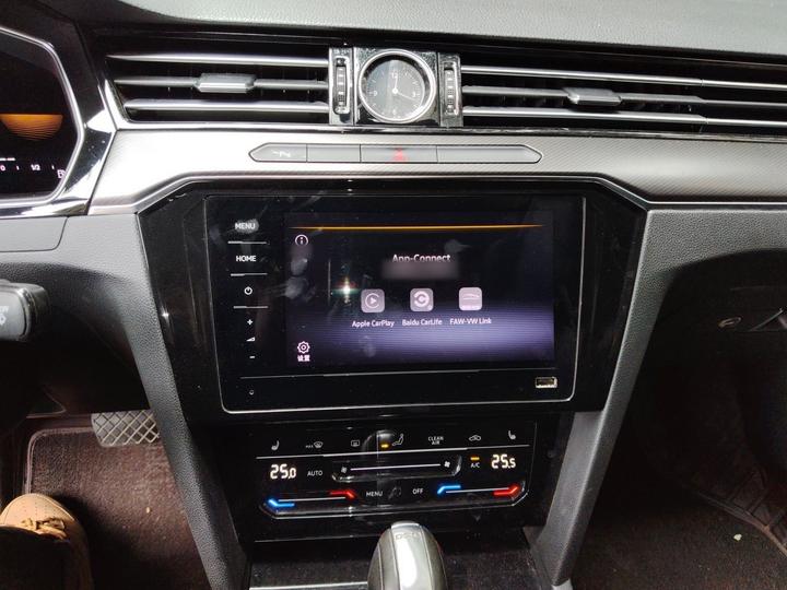 Magotan 2020 330TSI DSG Leading photo 5