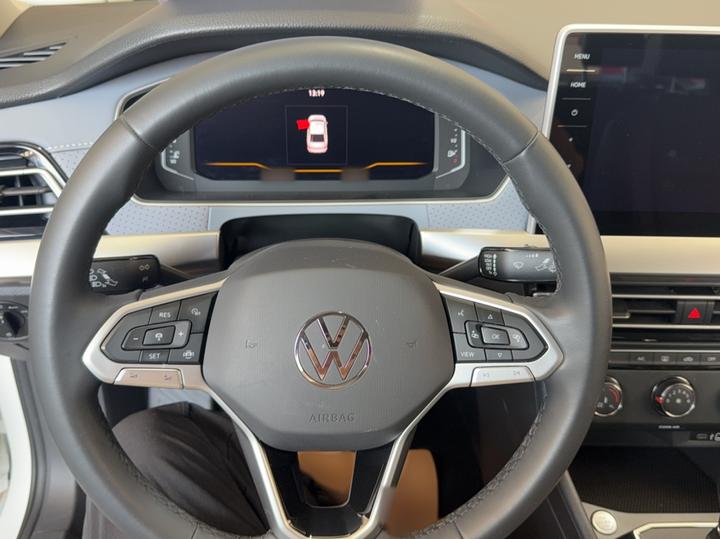 Lavida 2023 Facelift 1.5L AT photo 5