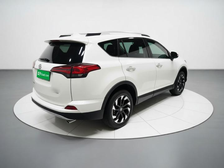 RAV4 2018 2.5L AT AWD Elite i photo 6