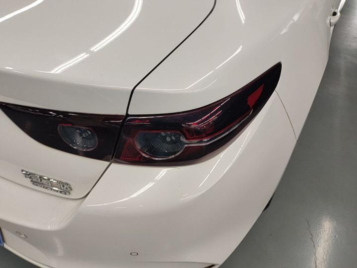 3 Axela 2020 1.5L AT photo 7