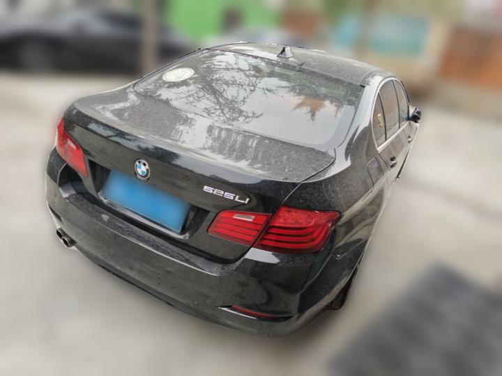 5 Series 2017 525Li Leading photo 6
