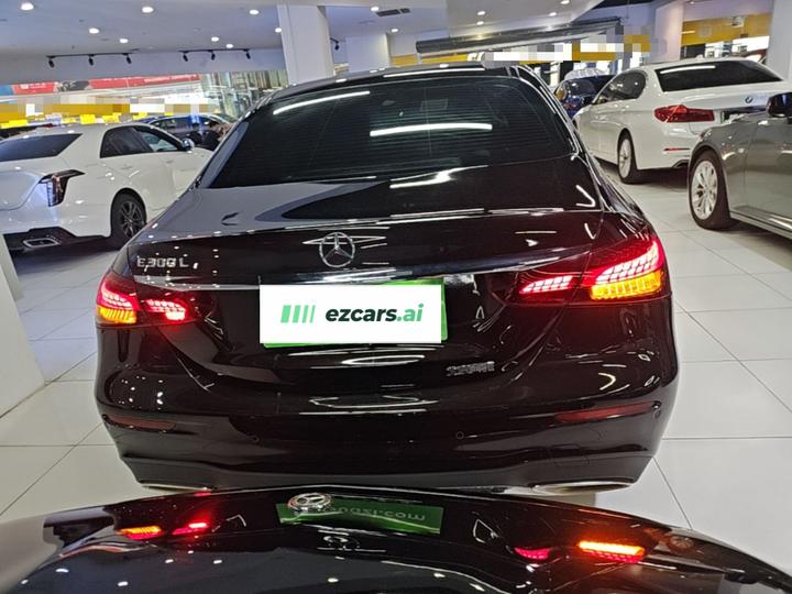 E-Class 2022 Facelift E 300 L Sport Luxury photo 3
