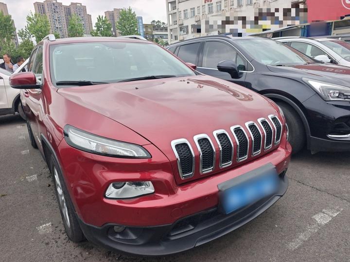 Cherokee 2016 2.4L Leading Smart photo 2