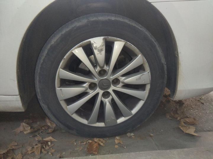 2013 Sedan 1.6L MT photo 8