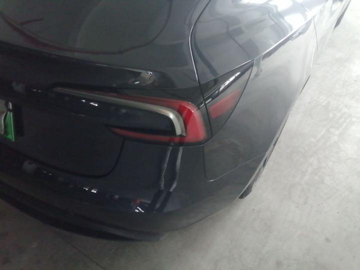 Model 3 2023 RWD photo 7