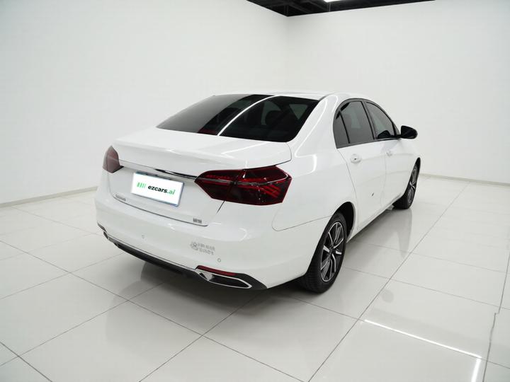 Emgrand 2020 1.5L CVT photo 4
