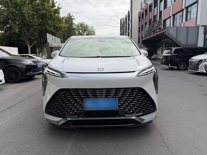2023 2.0T 6-Seater photo 2