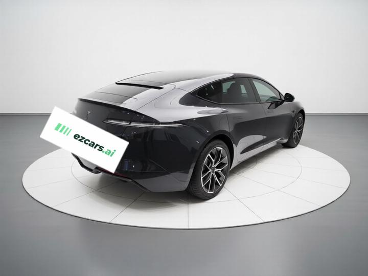 12 2024 700 RWD photo 6