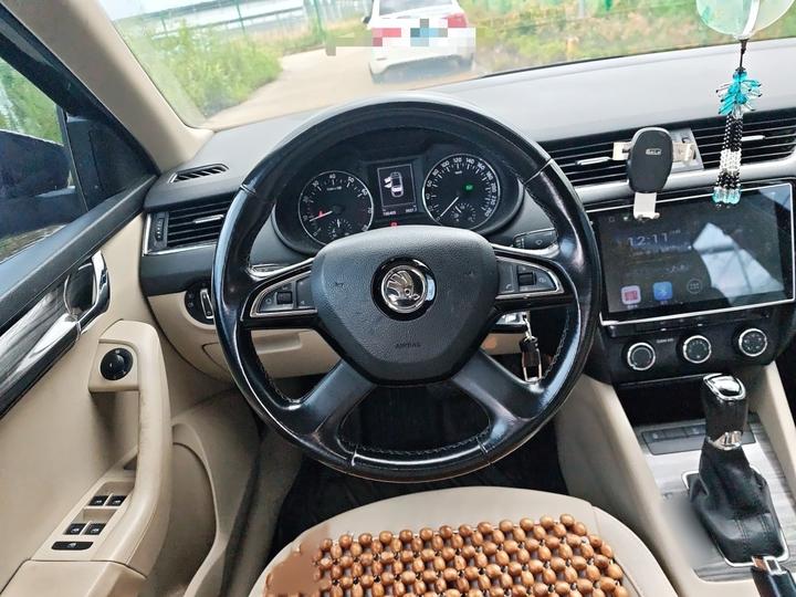 Octavia 2016 1.6L AT photo 3