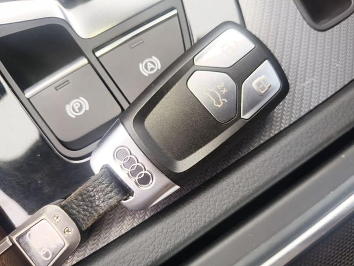 Q5L 2022 40T Luxury Dynamic photo 8