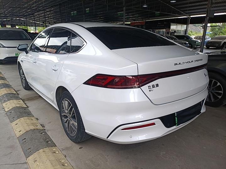 Qin PLUS 2021 EV 400KM Luxury photo 4